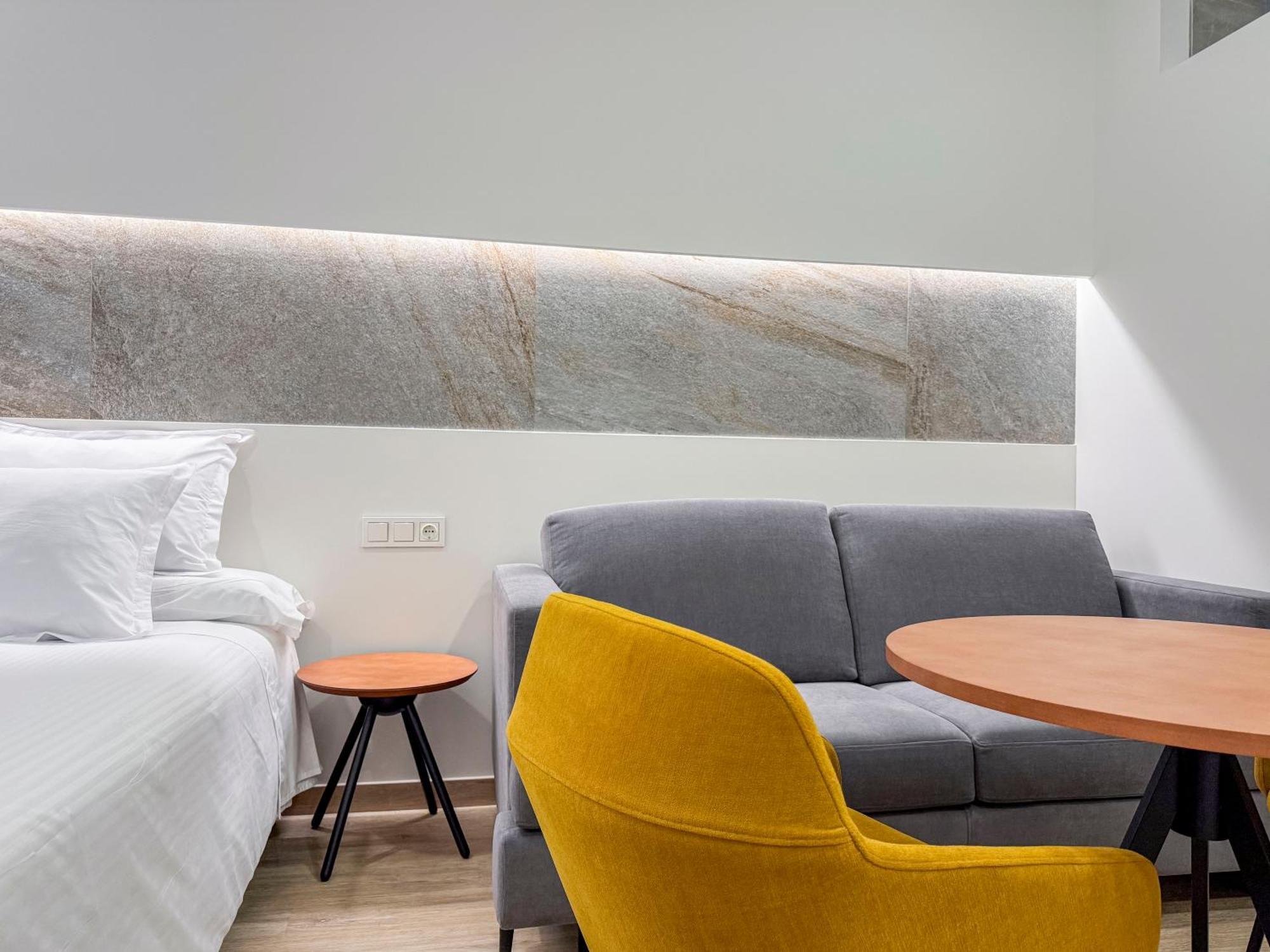Torreluz Suites Almeria Ngoại thất bức ảnh