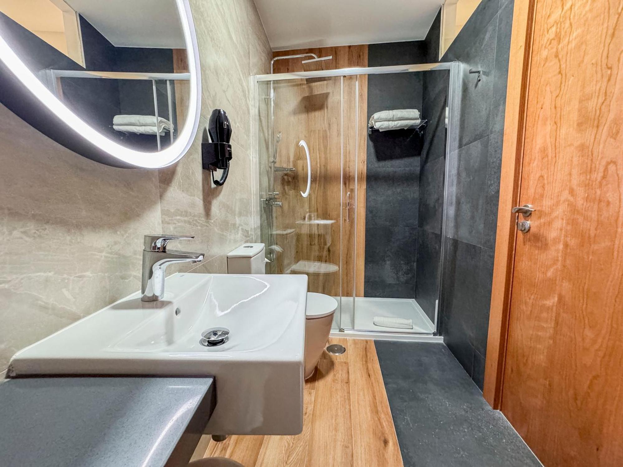Torreluz Suites Almeria Ngoại thất bức ảnh